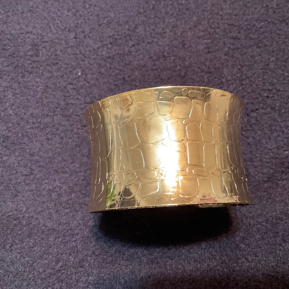 Cuff bracelet